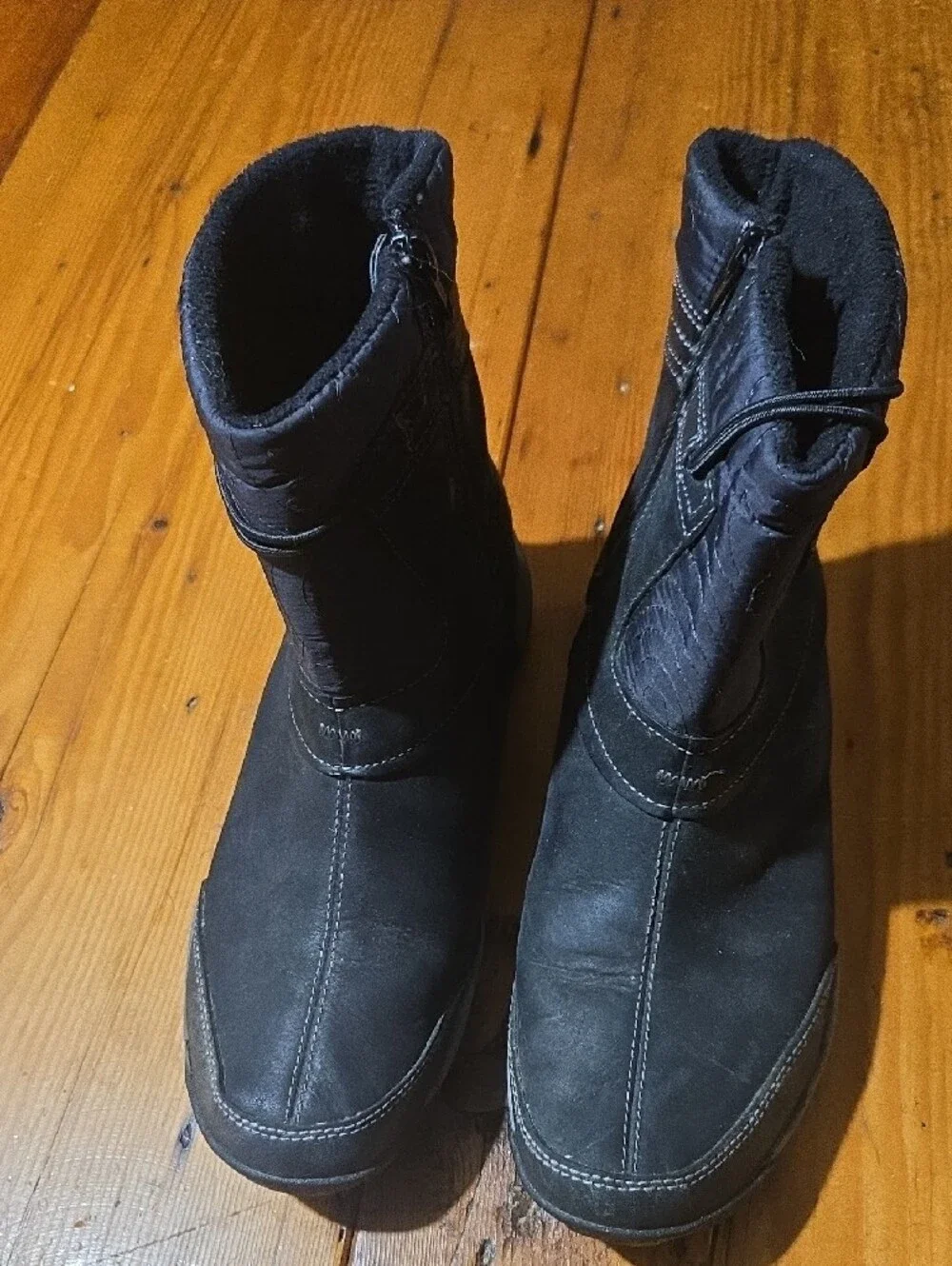 Merrell Women's Black Winter Ankle Boots Sz 9